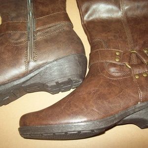 Women's In An Instint Harness Boot A2 size 7M